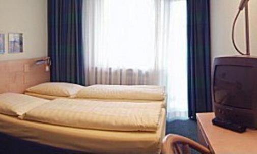 Hotel Konigswache München Rum bild