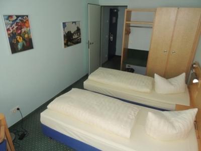 Hotel Konigswache München Rum bild